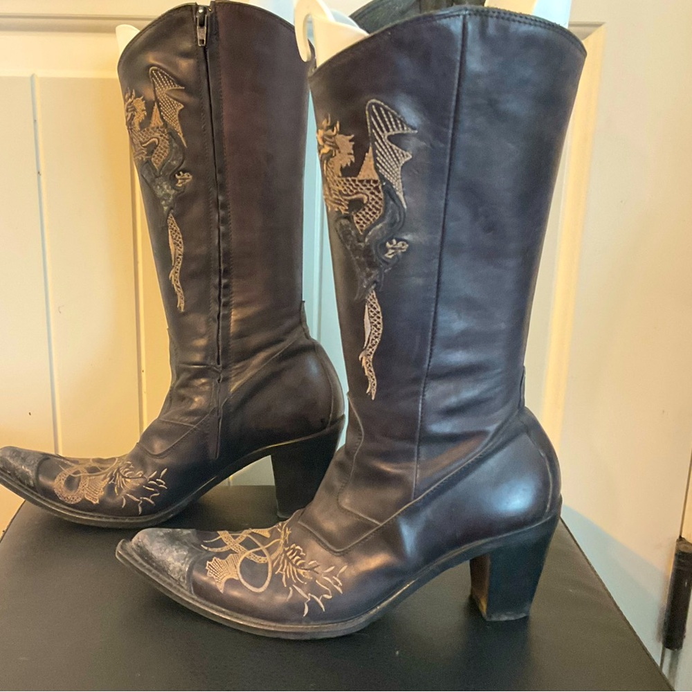 Italian black cowboy boots. Size 8